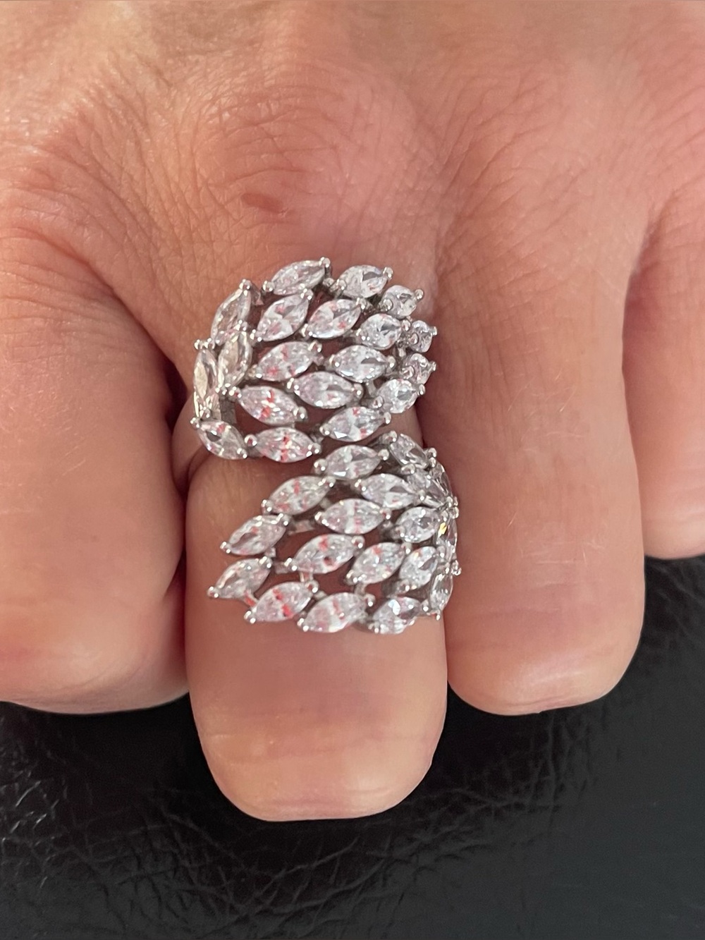 925 Sterling Silver Leaf Cluster Ring size 10
